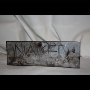 Naked Smokey Eye- Urban Decay Eyeshadow Palette